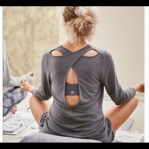 Athleta Coaster Go Sweatshirt.